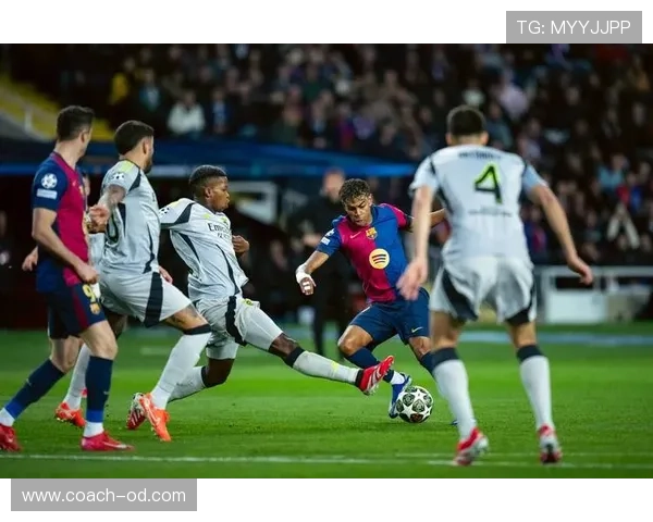 皇马结构失衡导致比赛节奏波动，阵容优势未能充分体现，赛季表现受限